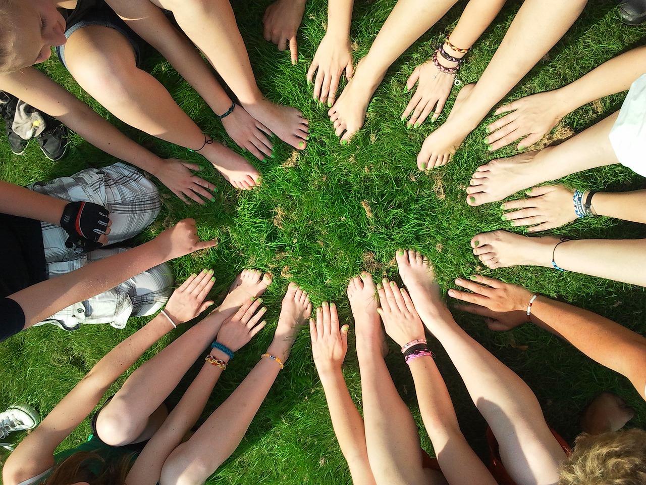 découvrez l'importance de l'engagement communautaire pour renforcer les liens sociaux, promouvoir la participation citoyenne et favoriser le changement positif au sein de votre communauté. explorez des stratégies et des exemples inspirants pour mobiliser les individus et créer un impact durable.